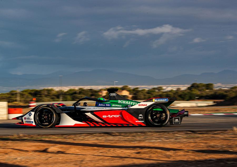  Audi e-tron FE06 ABT Schaeffler 2019 года  (фото 31 из 38)